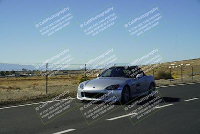 media/Nov-02-2025-Speed Ventures (Sun) [[c948a89870]]/Around the Pits/